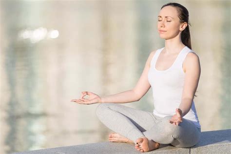 Stresi Azaltmanın Yolları: Yoga, Meditasyon ve Nefes Egzersizleri